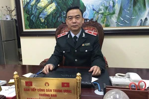 Công dân khiếu kiện nhổ nước bọt, đuổi đánh cán bộ tiếp dân