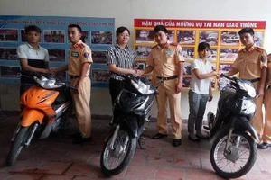 Mất xe trong ngày cưới, 6 năm sau bất ngờ được mời nhận lại