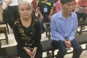 Ném thư vào buồng tạm giữ, 'xúi' đồng bọn nhận tội thay