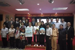 Trao giải cuộc thi 'Doraemon với An toàn giao thông'