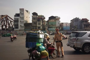 Xử lý xe cồng kềnh: Làm nghiêm vì sự an toàn chung