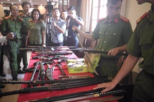 Trấn áp các băng nhóm xã hội đen, núp bóng doanh nghiệp