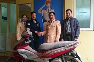 Ngày 29 Tết, nhận lại xe đã bị mất cắp hơn 8 năm trước