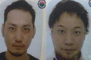 Giám đốc Nhật Bản sang Việt Nam buôn lậu 7 tượng vàng