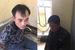 Giấu ma túy trong bít tất vẫn bị cảnh sát tóm