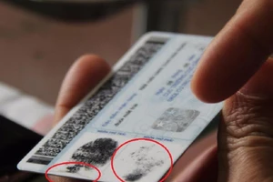 Lo lắng vì CMND 12 số bị mờ, bong tróc