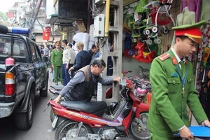 Dẹp loạn vỉa hè: Bộ Công an vào cuộc