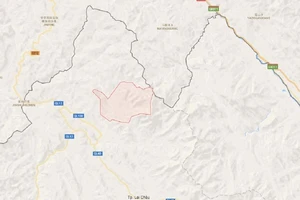 Đâm chết vợ chồng anh trai rồi trốn lên rừng