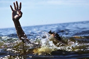 Thanh niên chết đuối thương tâm khi đi phượt cùng bạn