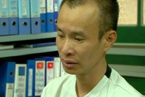 Trộm gần 300 triệu, 'nướng' 200 triệu vào game