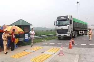 Lãnh đạo CSGT sẽ trực tiếp xuống đường xử lý xe quá tải