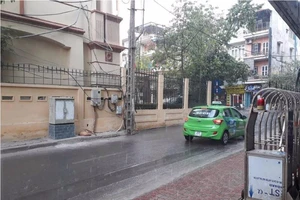 Hà Nội đón mưa “vàng“
