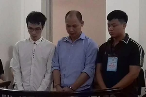 Hai cha con đánh thương binh 63 tuổi được giảm án