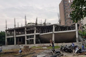 Trường mầm non ở Hà Nội sập khi đang đổ bê tông