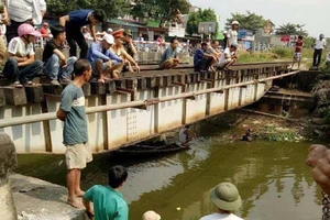 Va chạm với tàu hỏa, 2 mẹ con tử vong thương tâm