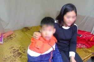 Bé trai bị bạo hành: 'Cha hứa không được đánh con nữa!'