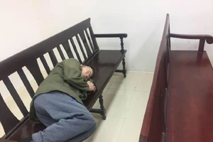 Tăng án ông già 79 tuổi hiếp dâm bé gái 4 tuổi