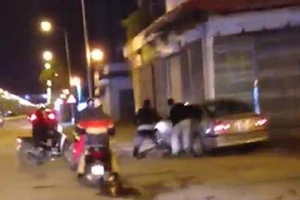 Công an truy tìm ô tô BMW gây tai nạn rồi bỏ chạy 