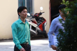 Xét xử BS Lương: Đối chất nảy lửa về lời khai 'sinh đôi'