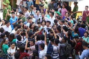 BS Lương và các luật sư nói gì sau khi tòa tuyên trả hồ sơ?