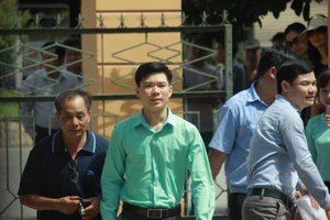 Vụ BS Lương: Kiến nghị khởi tố phó giám đốc BV Hòa Bình