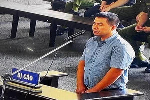 Cuồng say trong 'cơn lốc' Rikvip, vợ bỏ đi đâu không hay biết