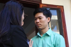 Bác sĩ Hoàng Công Lương có 10 luật sư bào chữa