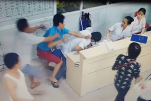 Hàng loạt BS bị đánh: Bộ Y tế ký quy chế với Bộ Công an
