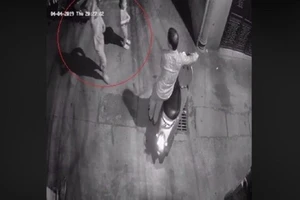 Công an xác minh nghi vấn 2 bé gái bị người lạ sàm sỡ 