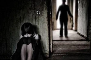 Thầy giáo nghi làm nữ sinh mang thai:Đã lấy mẫu xét nghiệm ADN