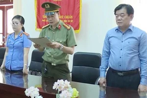  Đề nghị kỷ luật Giám đốc sở Giáo dục Sơn La