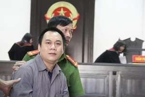 Trả hồ sơ vụ Innova lùi trên cao tốc khiến 4 người chết