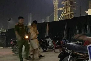 Trung úy CSGT bị người vi phạm đâm trọng thương