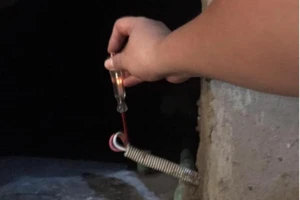 Công an thông tin vụ người đàn ông tử vong khi rửa bể nước