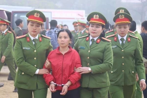 Xử vụ nữ sinh giao gà: Lại thêm bị cáo kêu oan