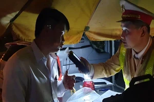 2 ngày, CSGT xử phạt trên 600 'ma men' theo Nghị định 100