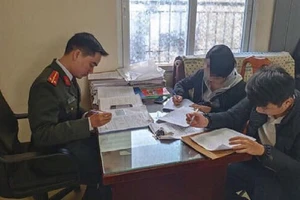 Đăng tin bán thuốc điều trị COVID-19, bị phạt 12,5 triệu