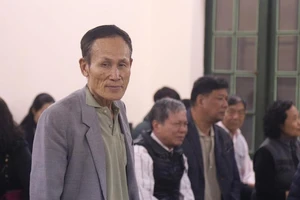 Hoãn xử ông Hiệp 'khùng' vụ cháy nhà trọ khiến 2 người chết