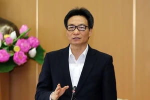 Phó Thủ tướng: COVID-19 rất biến ảo, tuyệt đối không chủ quan