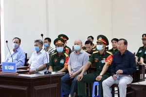 Cựu thứ trưởng Nguyễn Văn Hiến bị tuyên 4 năm tù