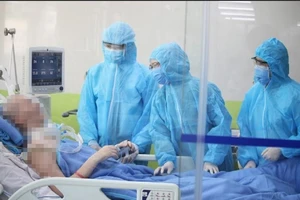 Việt Nam đứng trước sức ép rất lớn từ dịch COVID-19