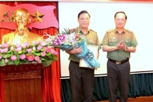 Thiếu tướng Nguyễn Hải Trung (trái) giữ chức Phó Chủ nhiệm Ủy ban Kiểm tra Đảng ủy Công an Trung ương. Ảnh: VGP