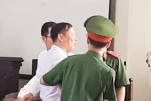 Đoàn LS Hà Nội đề nghị làm rõ vụ LS bị buộc rời phòng xử án