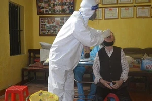 Chiều 8-8: Thêm 21 ca COVID-19, 1 nhân viên y tế bị lây nhiễm