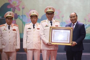 Thủ tướng: Công an phải lắng nghe, là chỗ dựa của nhân dân