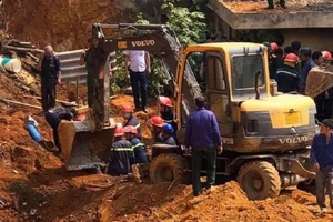 Công an điều tra vụ sạt lở đất khiến 4 người chết