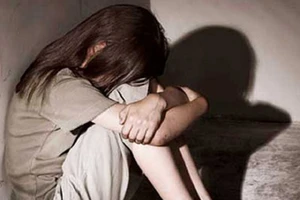 Bắt kẻ hiếp dâm, tống tiền bé gái 12 tuổi