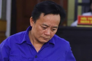 Chi tiền tỉ nâng điểm, cựu thượng tá công an lãnh 8 năm tù