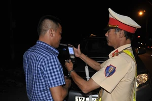 Hơn 4.300 tài xế dính nồng độ cồn mức kịch khung