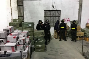 Vụ buôn lậu cực lớn ở Quảng Ninh: Đình chỉ 6 cán bộ hải quan